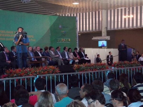 Solicitação do prefeito em evento da Presidente Dilma, em Teresina, começa a ser atendida - Imagem 1