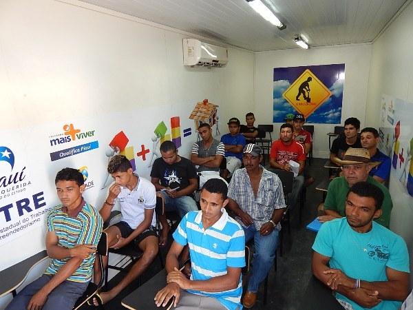 Começou em Lagoinha o Curso de construção civil - Imagem 2