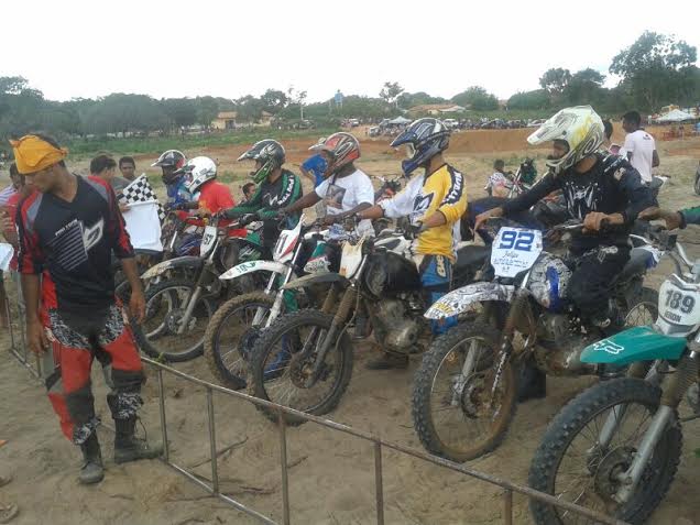 Oeiras realiza treino-teste para o I Circuito de Motocross
