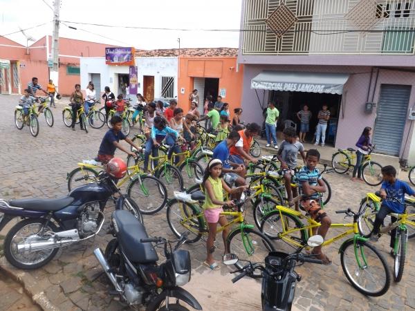 Prefeitura de Caracol entrega bicicletas do Pedala Piauí - Imagem 2