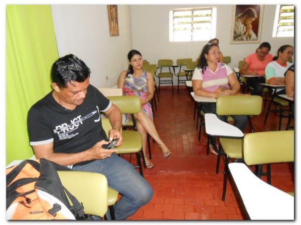  Profissionais da Saúde em reunião com a Gerente de Saúde Mental do Estado - Imagem 10