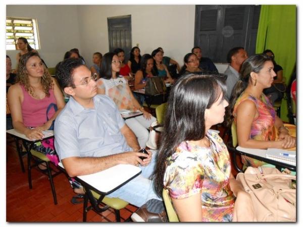  Profissionais da Saúde em reunião com a Gerente de Saúde Mental do Estado - Imagem 9