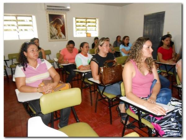  Profissionais da Saúde em reunião com a Gerente de Saúde Mental do Estado - Imagem 11
