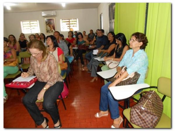  Profissionais da Saúde em reunião com a Gerente de Saúde Mental do Estado - Imagem 6