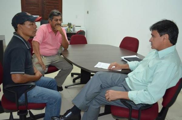 Leléo e Tufy são recebidos pelo Senador Wellington Dias - Imagem 1