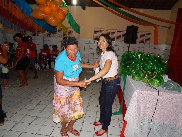 Secretaria de Assistência Social realiza encontro com os Idosos  - Imagem 17