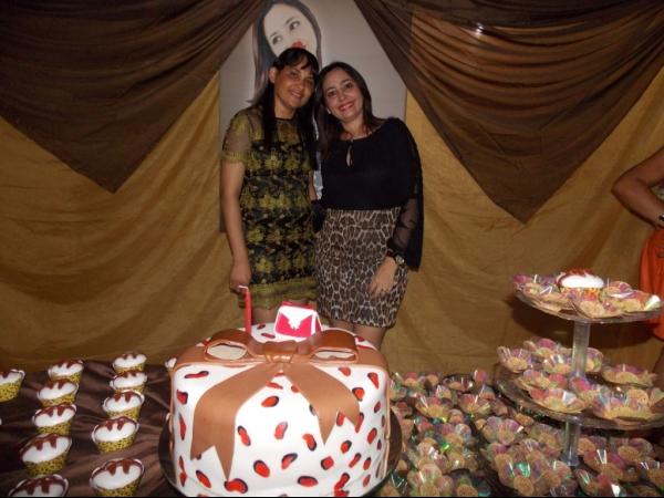 Primeira dama Lindyane Batista comemora aniversário ao lado de amigos e familiares. - Imagem 15