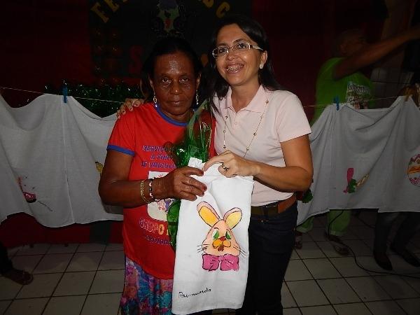 Secretaria de Assistência Social realiza encontro com os Idosos  - Imagem 9