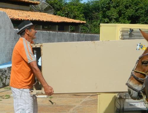 Eletrobrás realizou mais uma etapa de troca de geladeiras e lâmpadas em Brasileira - Imagem 5