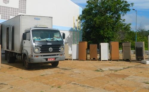 Eletrobrás realizou mais uma etapa de troca de geladeiras e lâmpadas em Brasileira - Imagem 3
