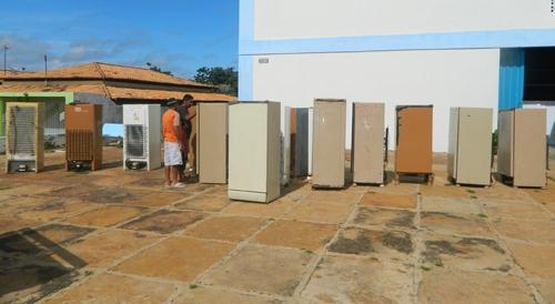 Eletrobrás realizou mais uma etapa de troca de geladeiras e lâmpadas em Brasileira - Imagem 6