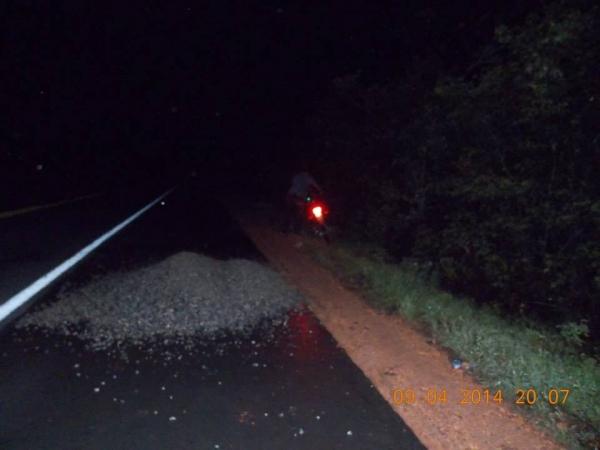 Jovens se acidentam na BR 343 - Imagem 2