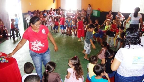CRAS e SEMAS promovem festa de páscoa - Imagem 3