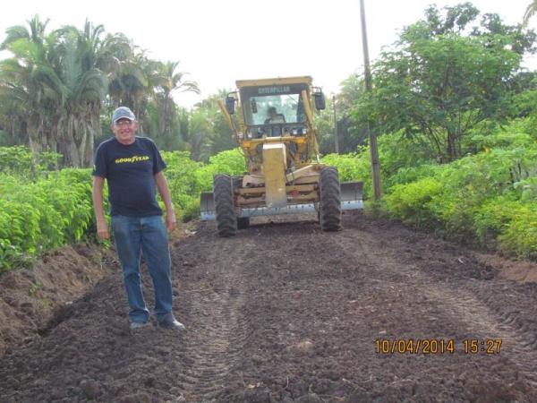 Prefeitura recupera estrada no interior do município - Imagem 8