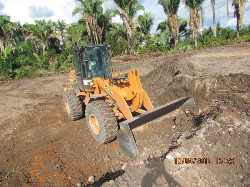 Prefeitura recupera estrada no interior do município