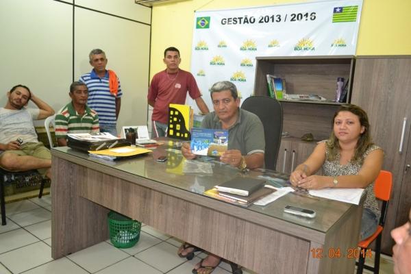 Prefeito Zé Resende reúne lideranças do município para tratar de distribuição de cestas - Imagem 2