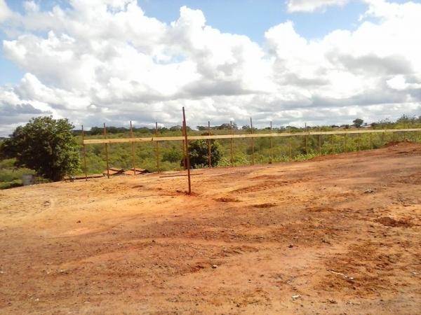 Iniciada a construção de uma quadra poliesportiva coberta na Unidade Escolar Odete Ferreira Nunes - Imagem 1