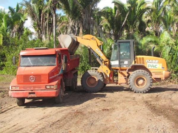 Prefeitura recupera estrada no interior do município - Imagem 2