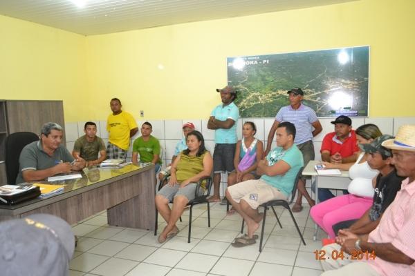 Prefeito Zé Resende reúne lideranças do município para tratar de distribuição de cestas - Imagem 7