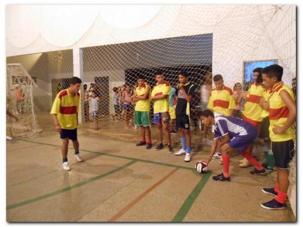  Conselho Tutelar realiza Campanha Solidariedade Cristã “Ceia na Mesa” - Imagem 16