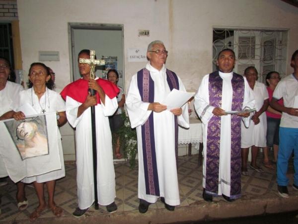 Procissão e Missa de Ramos marcam abertura da Semana Santa - Imagem 21