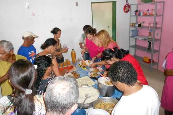 A Prefeita de Currais Claudia Lobo Promove mais um encontro dos idosos no CRAS,   - Imagem 2