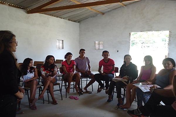 Jovens da comunidade Felipe recebem oficina de reciclagem - Imagem 1