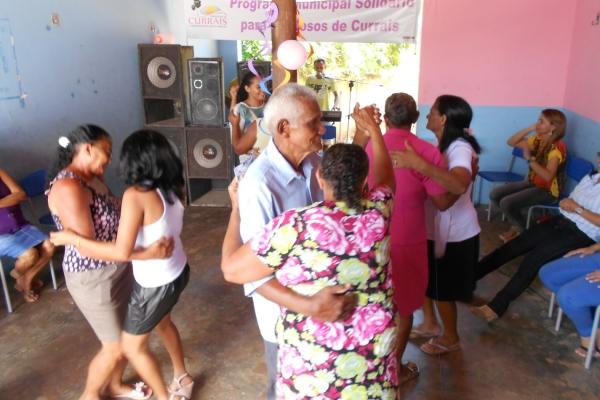 A Prefeita de Currais Claudia Lobo Promove mais um encontro dos idosos no CRAS,   - Imagem 4