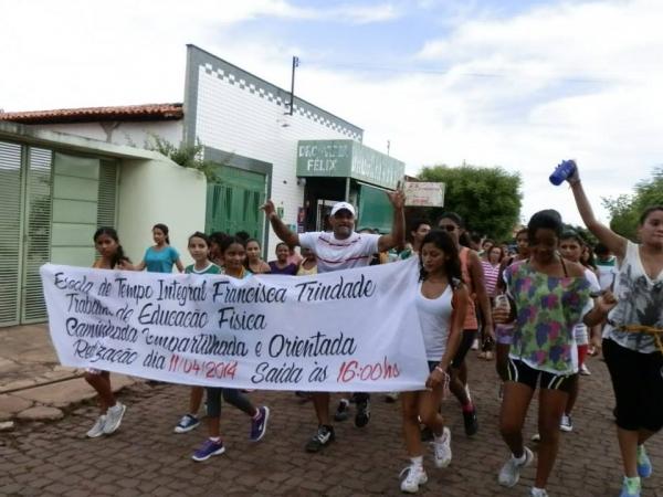 Professores da Escola Francisca Trindade realizam atividade diferente - Imagem 2