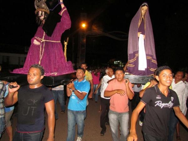 Procissão e Missa de Ramos marcam abertura da Semana Santa - Imagem 12