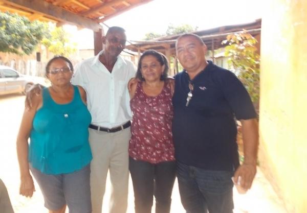 Vice-prefeito mantém a tradição de distribuição de cestas básicas na semana santa. - Imagem 11