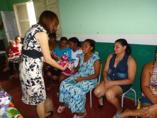 Secretária Municipal de Assistência Social (SMAS) realiza encerramento do Curso de Chocolates - Imagem 4
