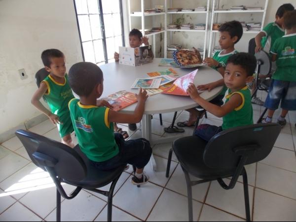 Escola municipal realiza semana da leitura - Imagem 13