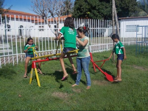 Escola municipal realiza semana da leitura - Imagem 6