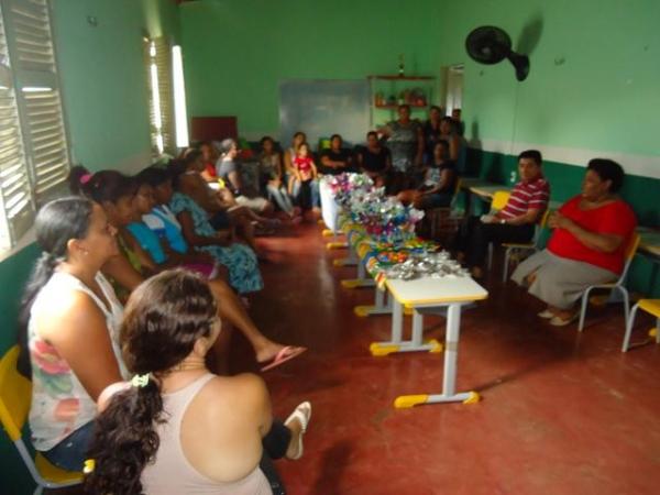 Secretária Municipal de Assistência Social (SMAS) realiza encerramento do Curso de Chocolates - Imagem 17