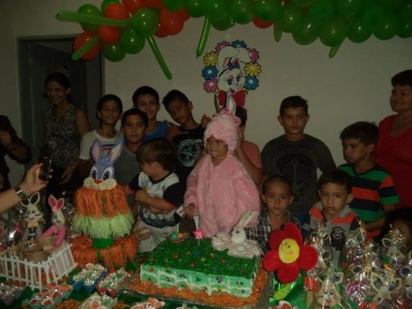 A pequena Isabella de Lys completa seus três anos de vida com uma bela festa - Imagem 10