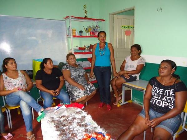 Secretária Municipal de Assistência Social (SMAS) realiza encerramento do Curso de Chocolates - Imagem 13