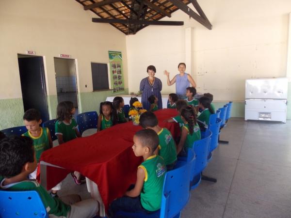 Escola municipal realiza semana da leitura - Imagem 14