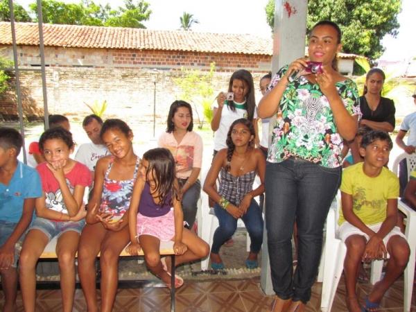 SCFV realiza festinha da Páscoa - Imagem 8