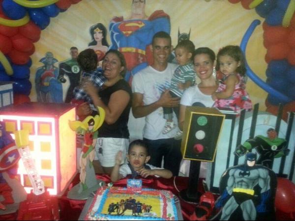 Heitor, comemora seu primeiro aninho com o pai e amiguinhos - Imagem 5