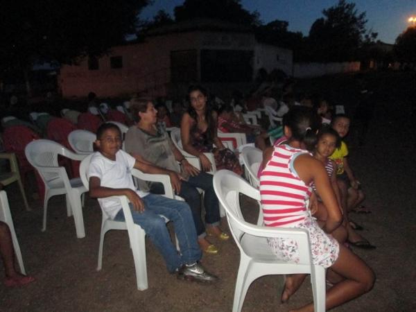 Segundo CINE CRAS realizado pela  Secretaria Municipal de Assistência Social - Imagem 5