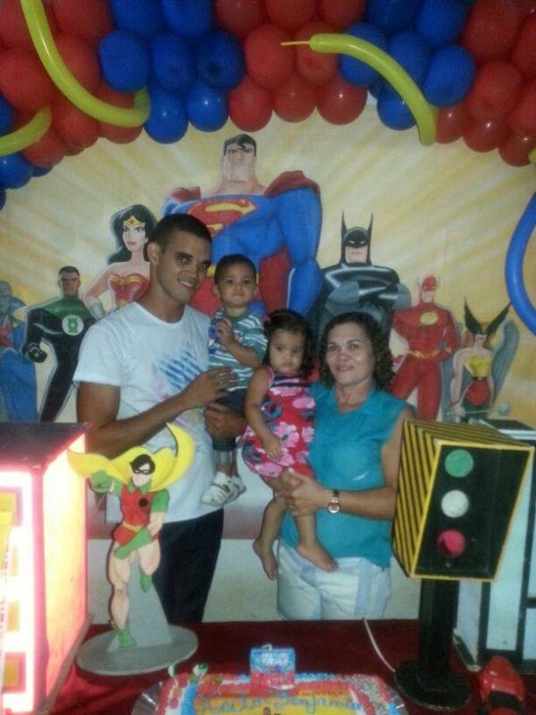 Heitor, comemora seu primeiro aninho com o pai e amiguinhos - Imagem 17