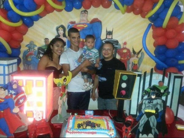 Heitor, comemora seu primeiro aninho com o pai e amiguinhos - Imagem 22