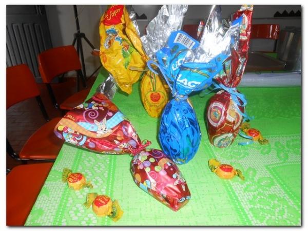 Secretária Municipal de Educação Maria Nilcimar se confraterniza com os funcionários internos. - Imagem 21