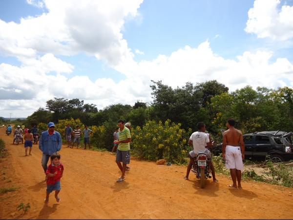 Carro capota e deixe um gravemente ferido em São Miguel do Tapuio  - Imagem 3