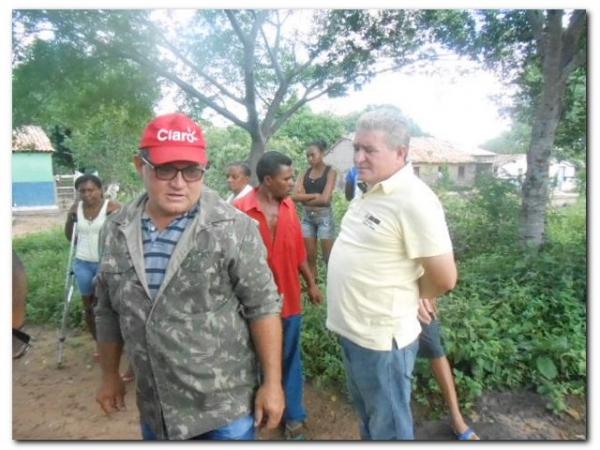 Defesa Civil de Inhuma se reúne com moradores da localidade Catingueiros para tratar sobre desperdício de água - Imagem 7