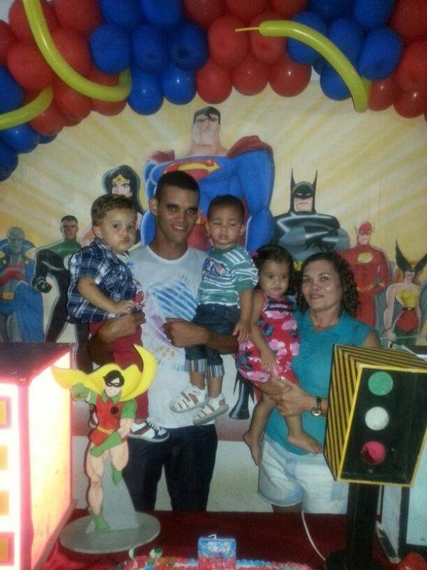 Heitor, comemora seu primeiro aninho com o pai e amiguinhos - Imagem 25