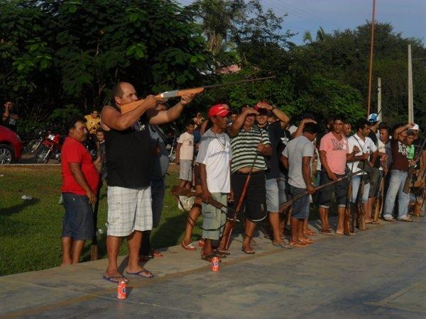 Veja como foi a malhação do Judas em Lagoinha  - Imagem 5