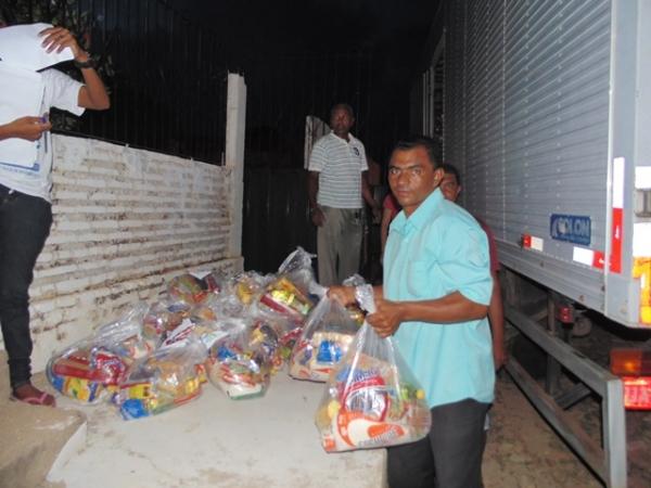 Prefeitura e Semasc fazem doação de cestas básicas na Semana Santa - Imagem 3