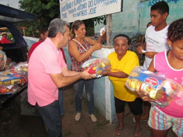 Prefeitura realiza entrega de cestas básicas - Imagem 3